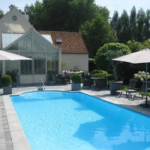 https://charmehotel-het-bloemenhof.bruges-hotels.info